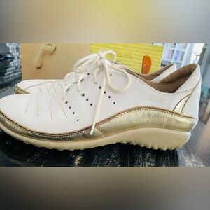 Naot Kumara size 36